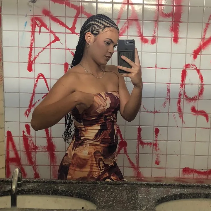 @maria_clara0__