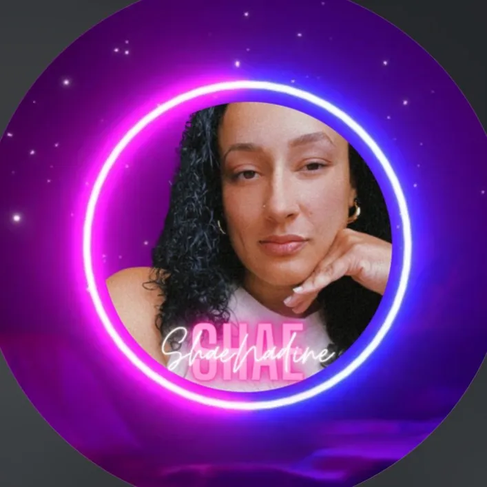 @shaenadine