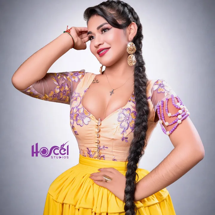 @nelviaalbaradomrz