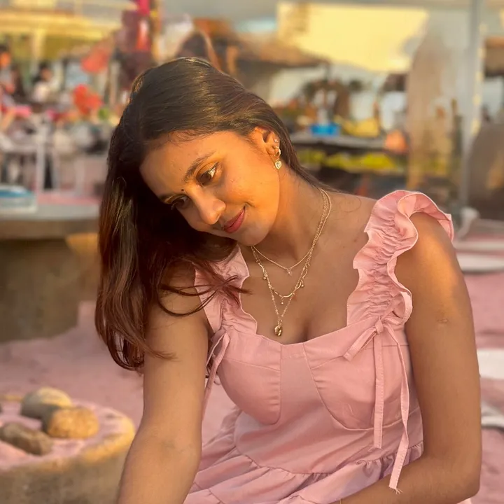 @_saundarya._
