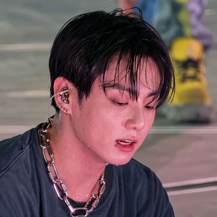 @m2ot7