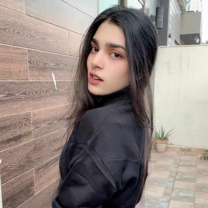 @fizza_hu