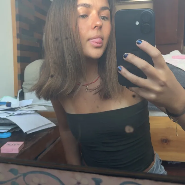 @valeee.romo