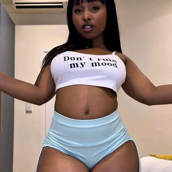 @the.real.petite.t
