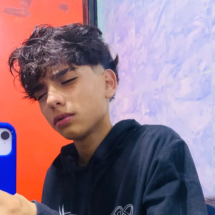 @emaxz1
