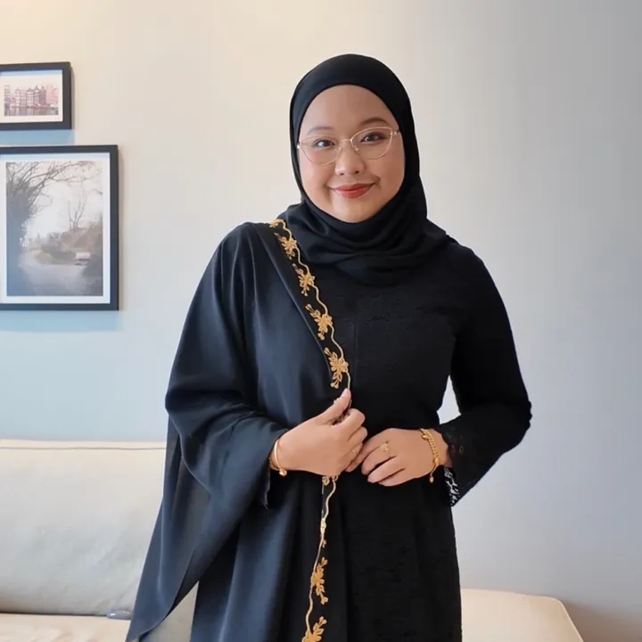 @rihajamil_