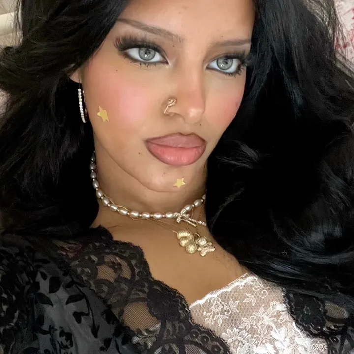 @angelk4t_