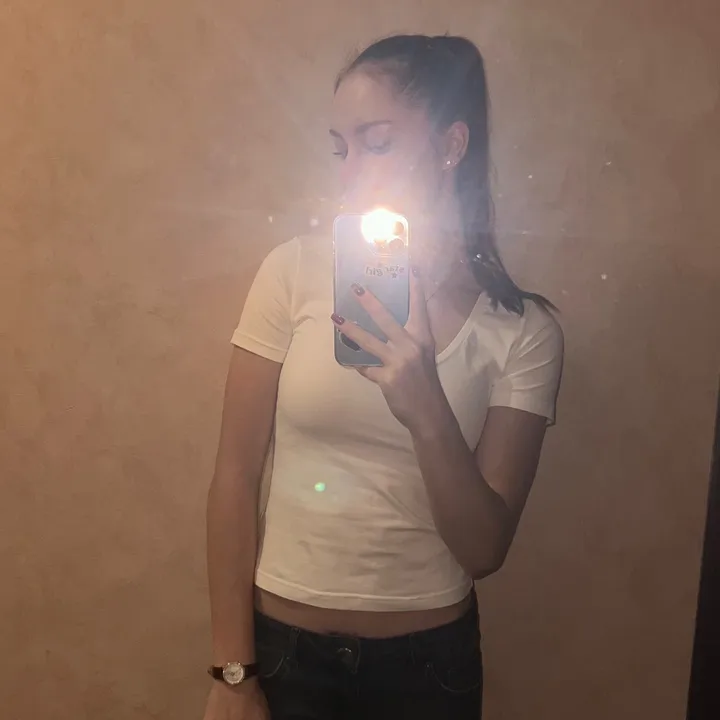 @nikaqzz25