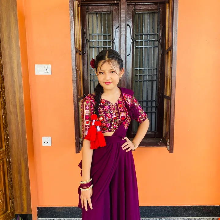 @anushika_singh_thakuree_