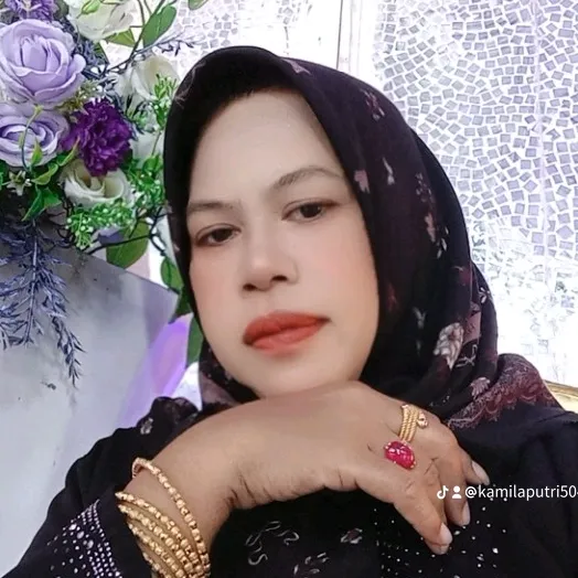 @kamilaputri139