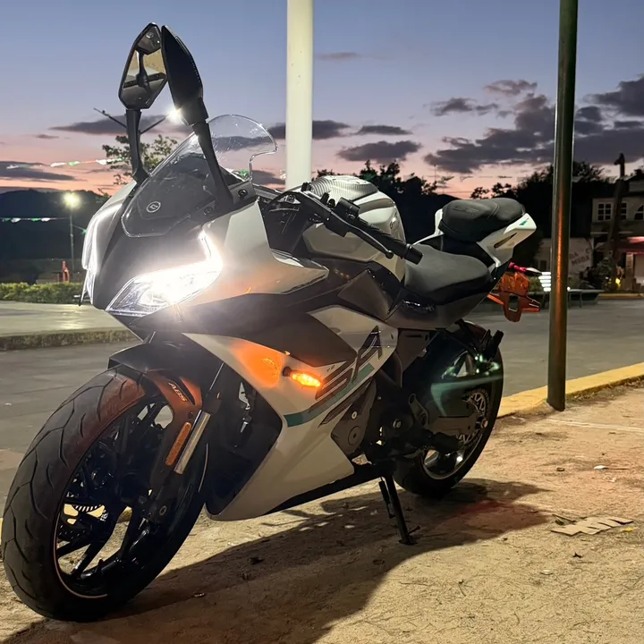 @cf_moto300sr