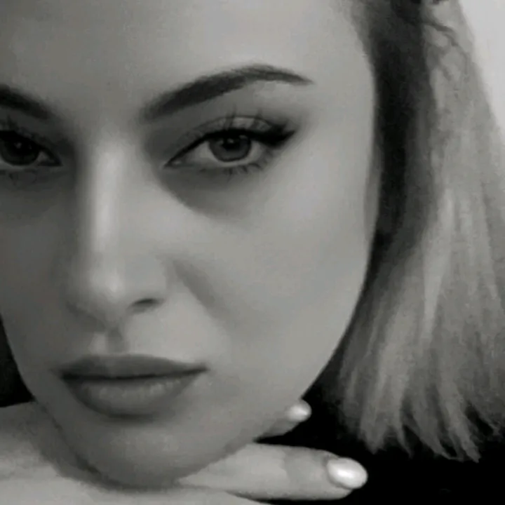@tamolabadzee