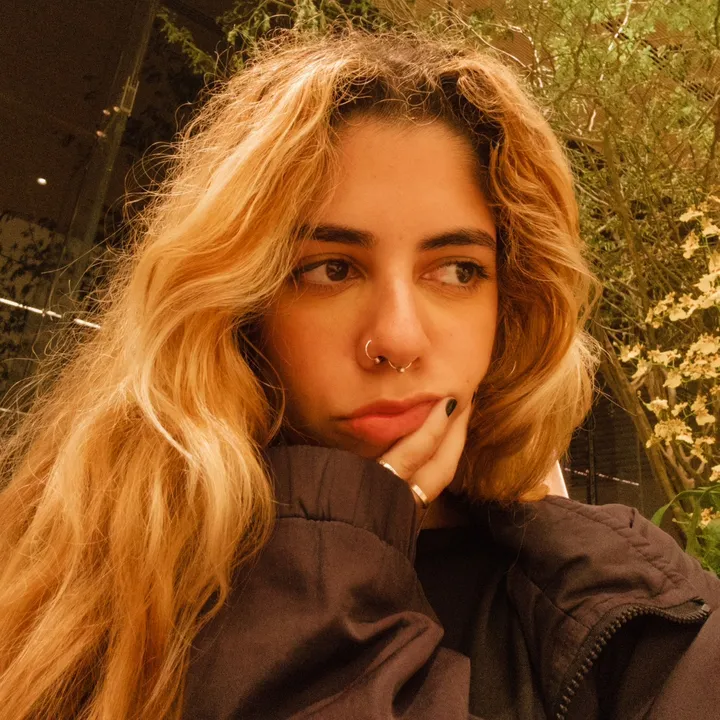 @whatclarareads