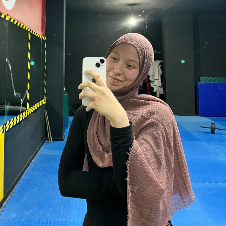 @melikegkdmr_
