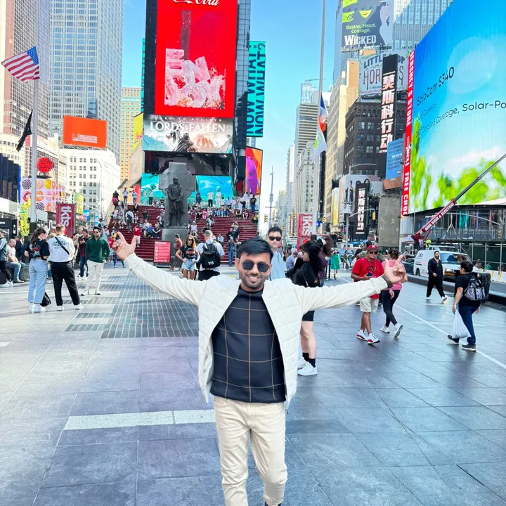 travel_with_zahiduae