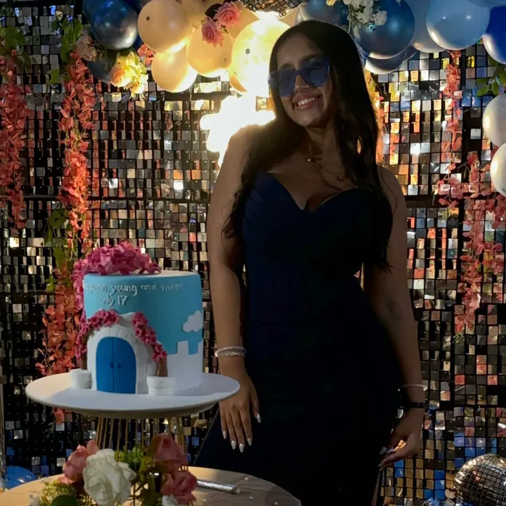 @hiya._parwani