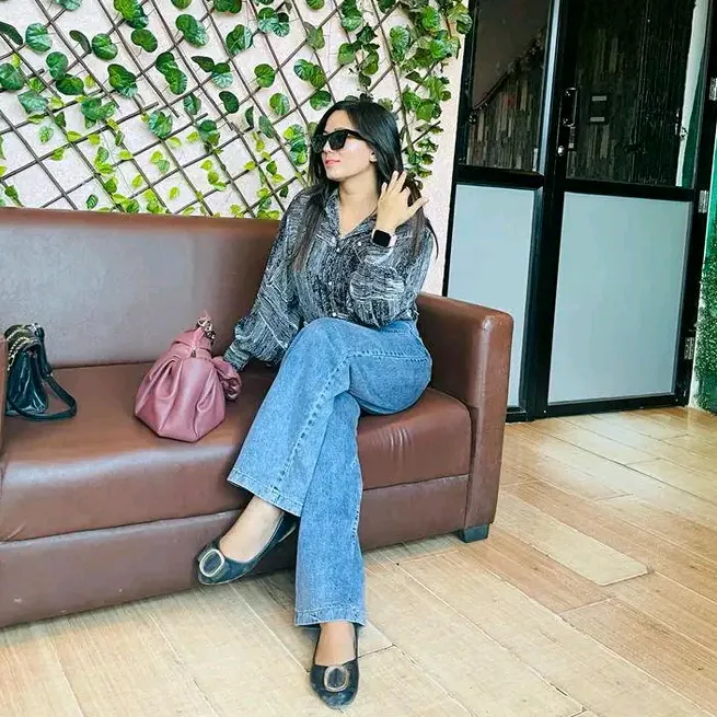 @divya.senchury5