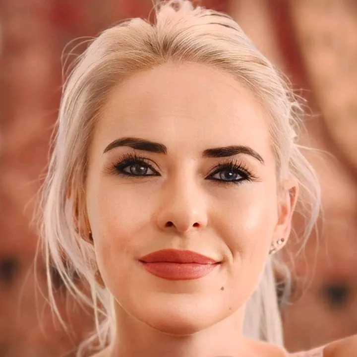 @astraussie