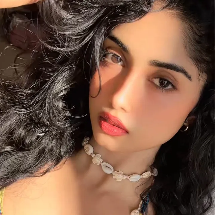 sheneliromaya
