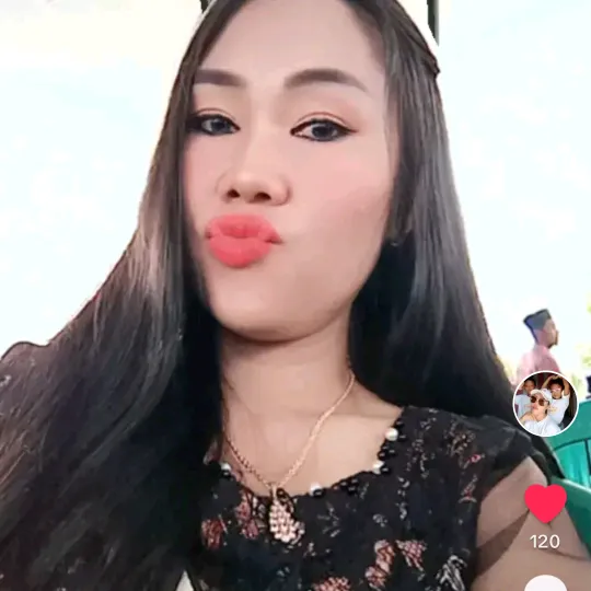 rayyenrania