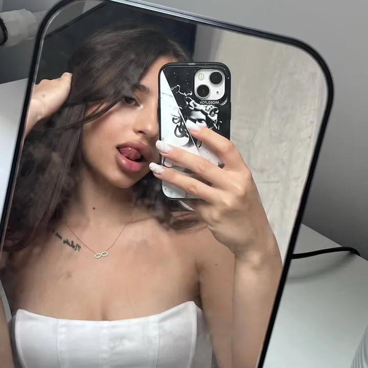 @sarahsarah0116