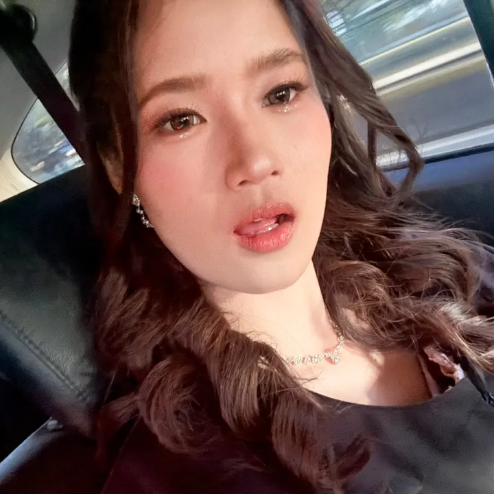 @nenanathalie