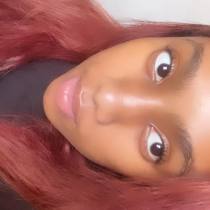 itss_yourgirlzee