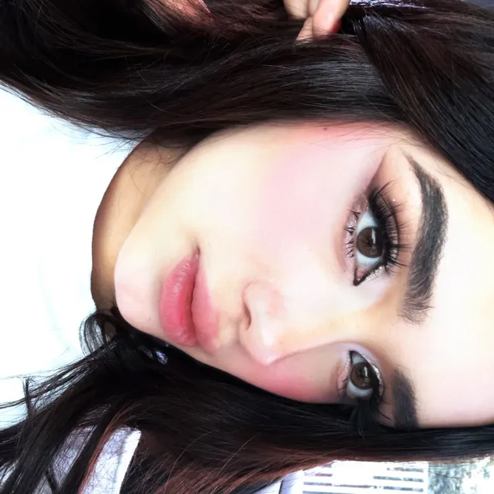 adilenne_sanchez