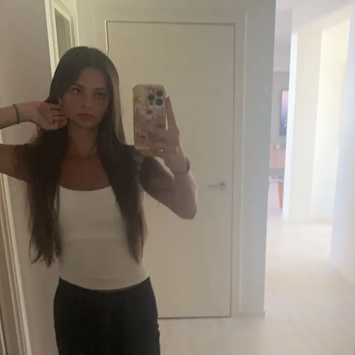 @hell0imliv