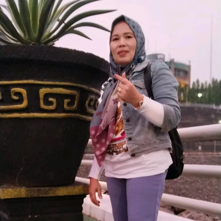anah_yuningsih