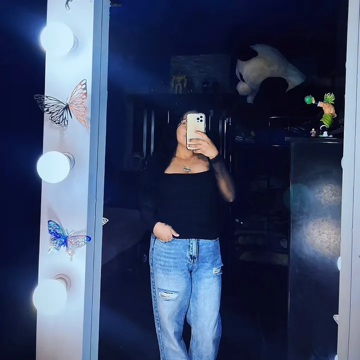 @reiinayareli