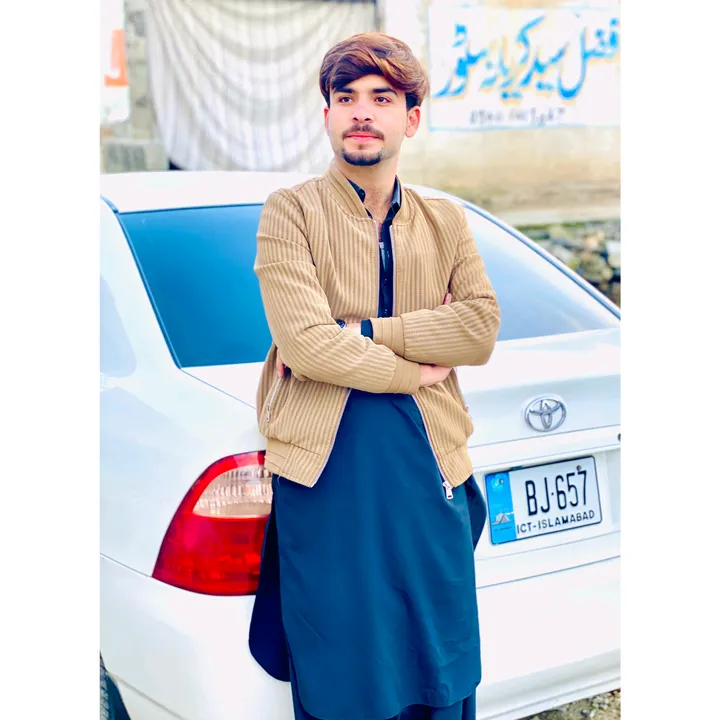 @_huxaifa_khan