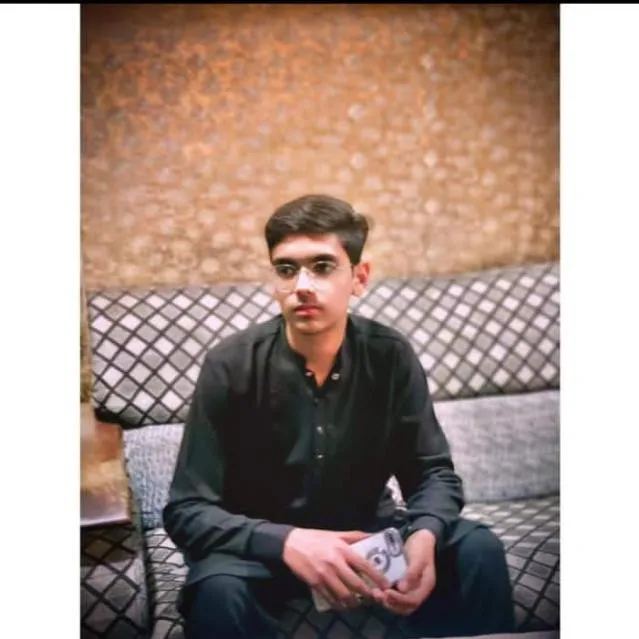 zainii8383