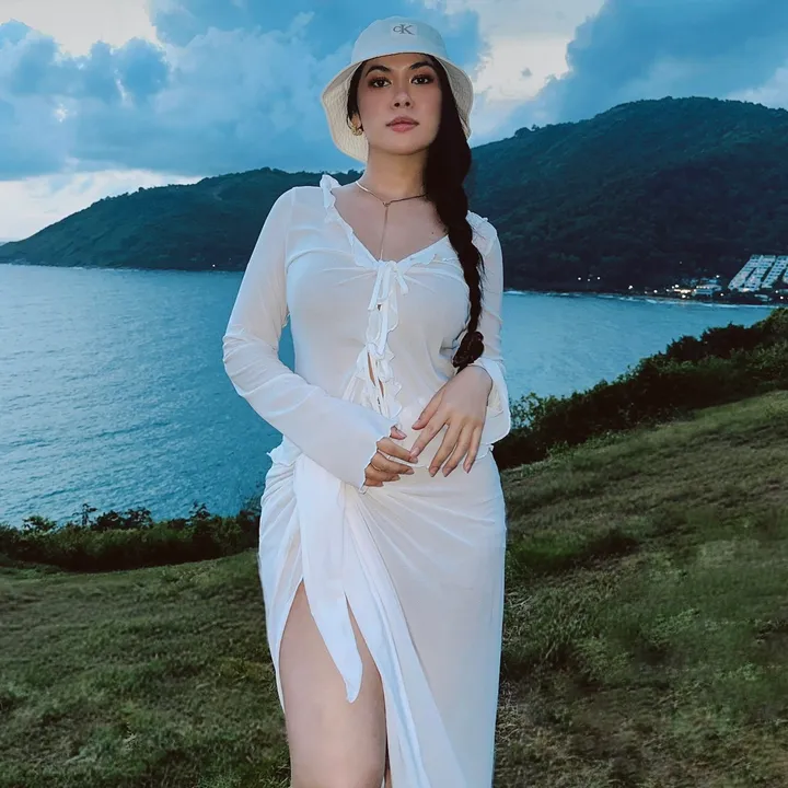 @debvchi