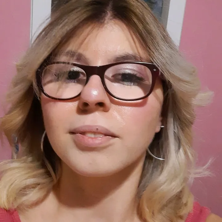 @8helinn