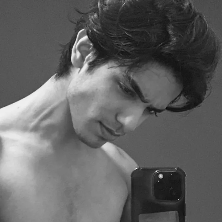 ali_khvn
