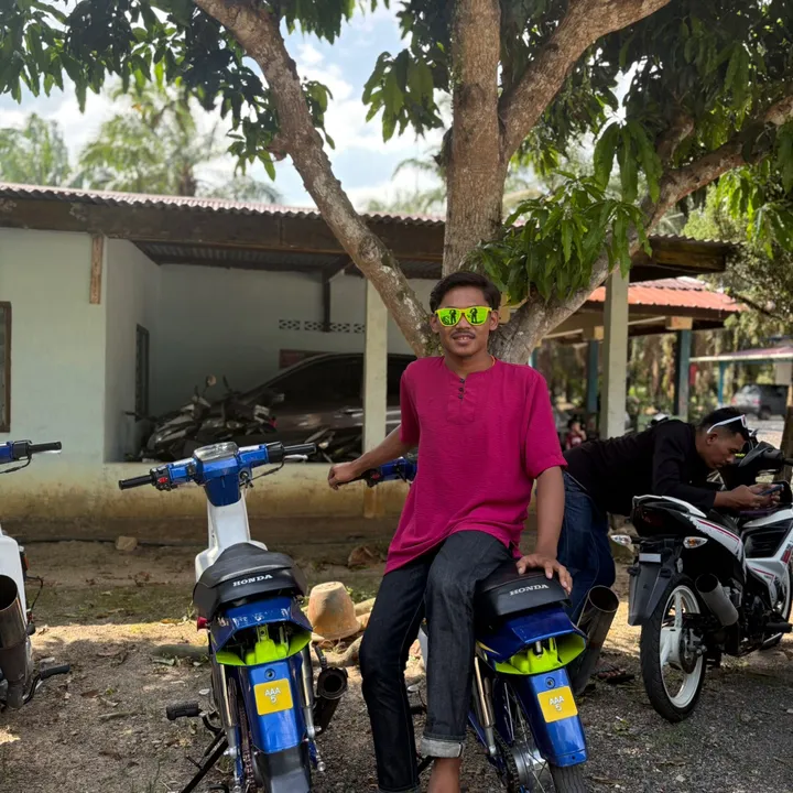 fadzlyzam