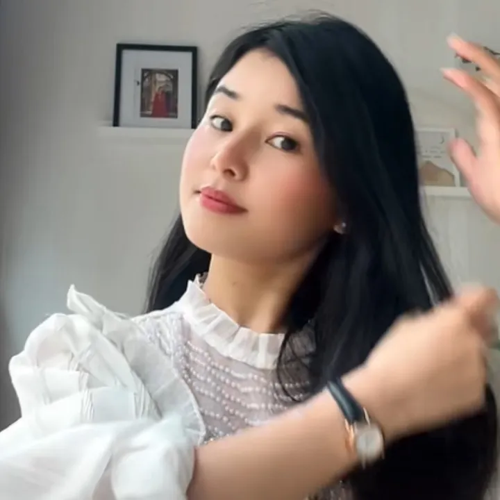 rojinapakhrin1