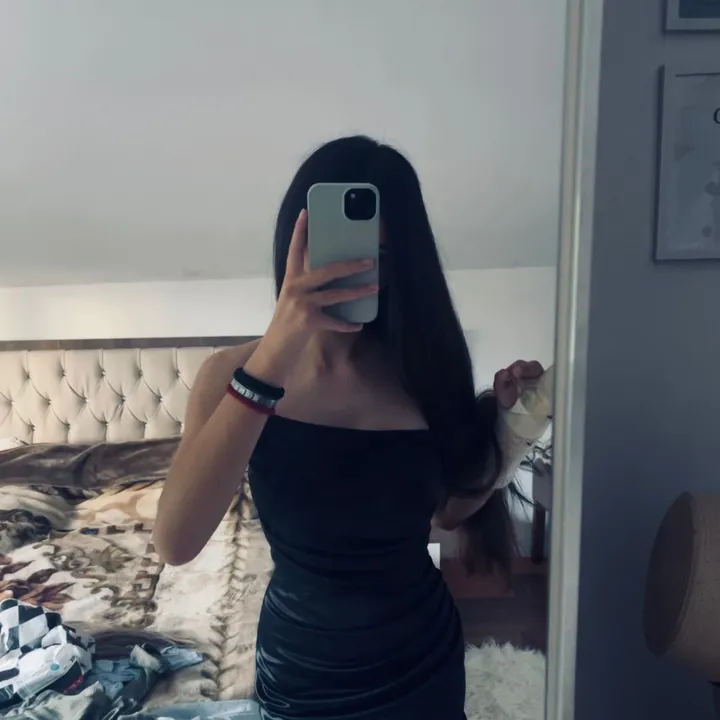 @user11923k