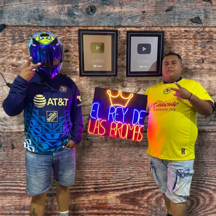 @elreydelas_bromas