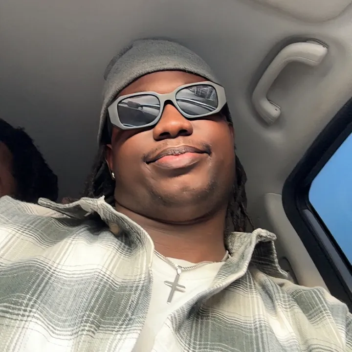 @deefleek1