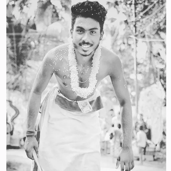 @yadhu____shyam