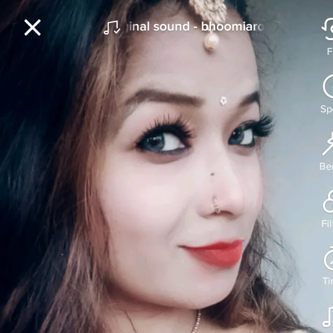 miss_gayatri_04