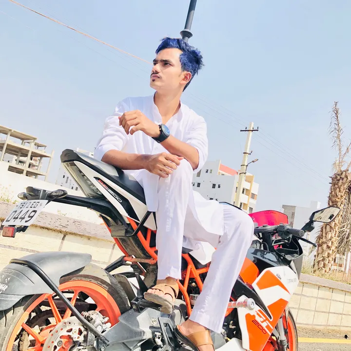 @zeeshan_rider07