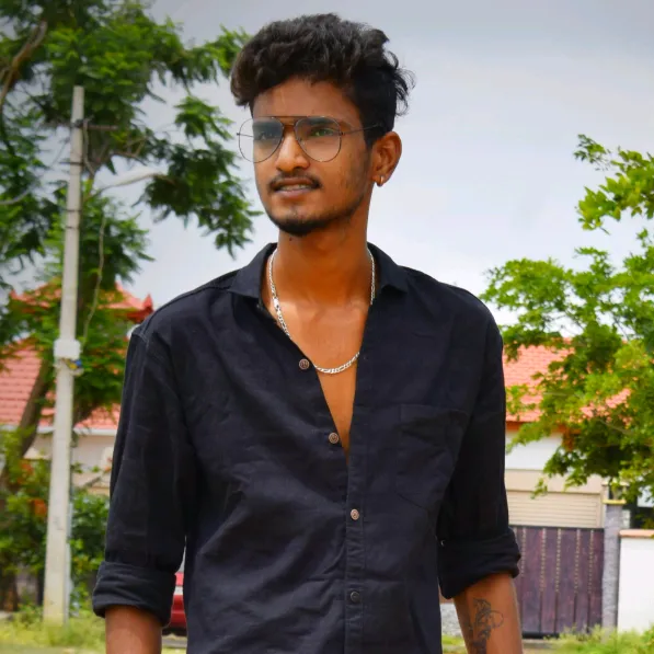 @candid_maker_chiru