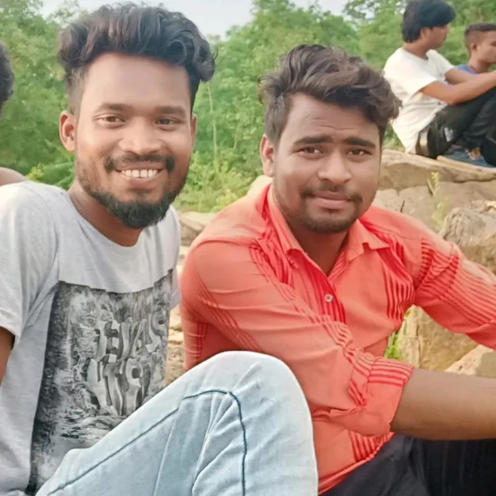 @raja_khan_singer