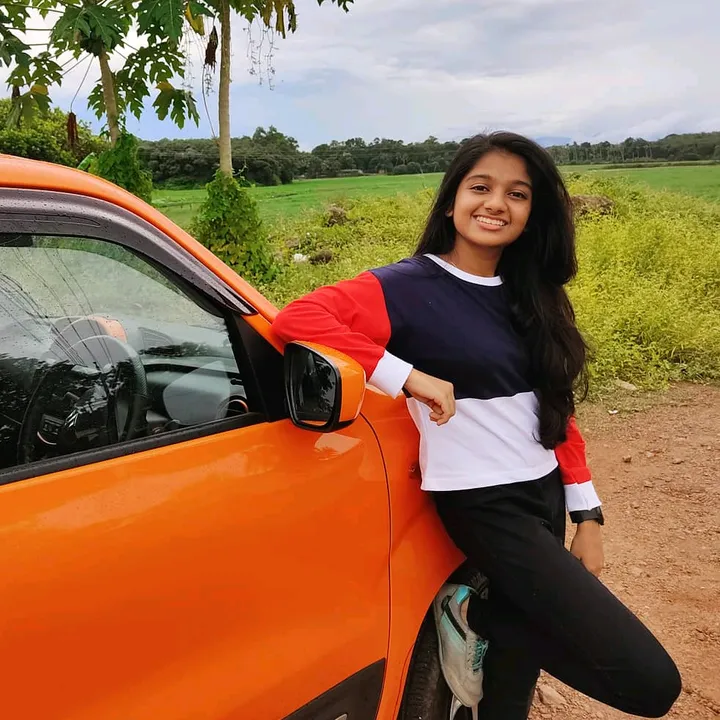 @_revathyy_