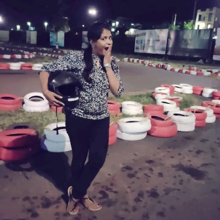 @sowmi_sowmya