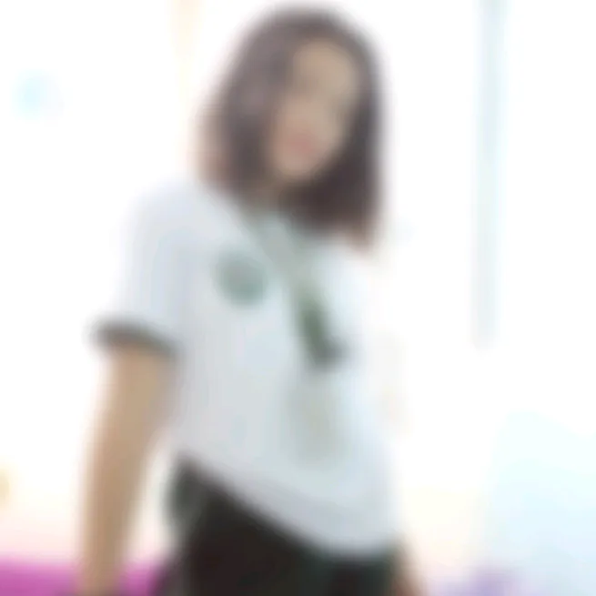 chloe_mabangiz1