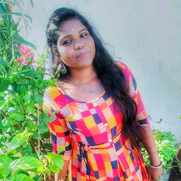 unique_queen_315